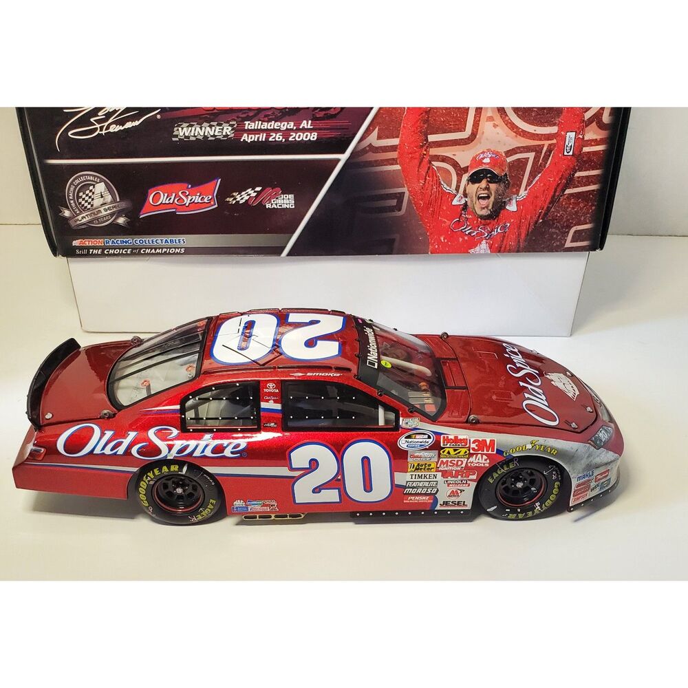 Tony Stewart #20 Old Spice Nascar 1:24 Scale 2008 Camry Raced Version